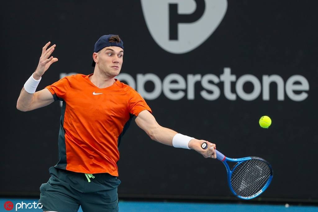 吸引眼球的 吸引眼球的