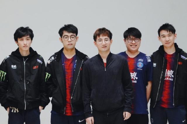 上占据优势 上占据优势