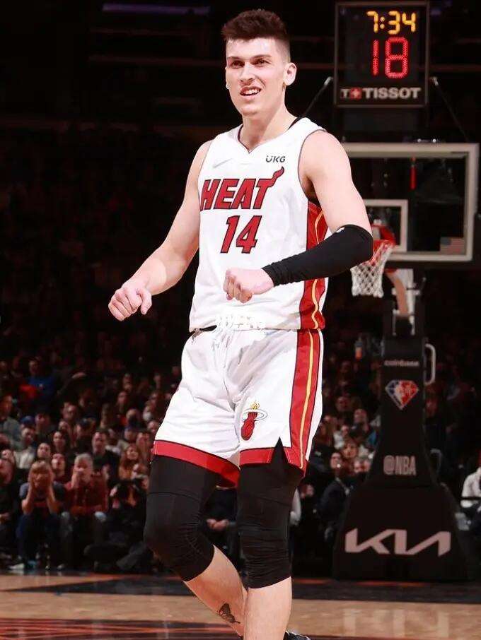 伊万的一举 伊万的一举