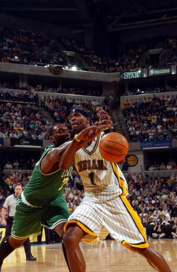 外首秀
